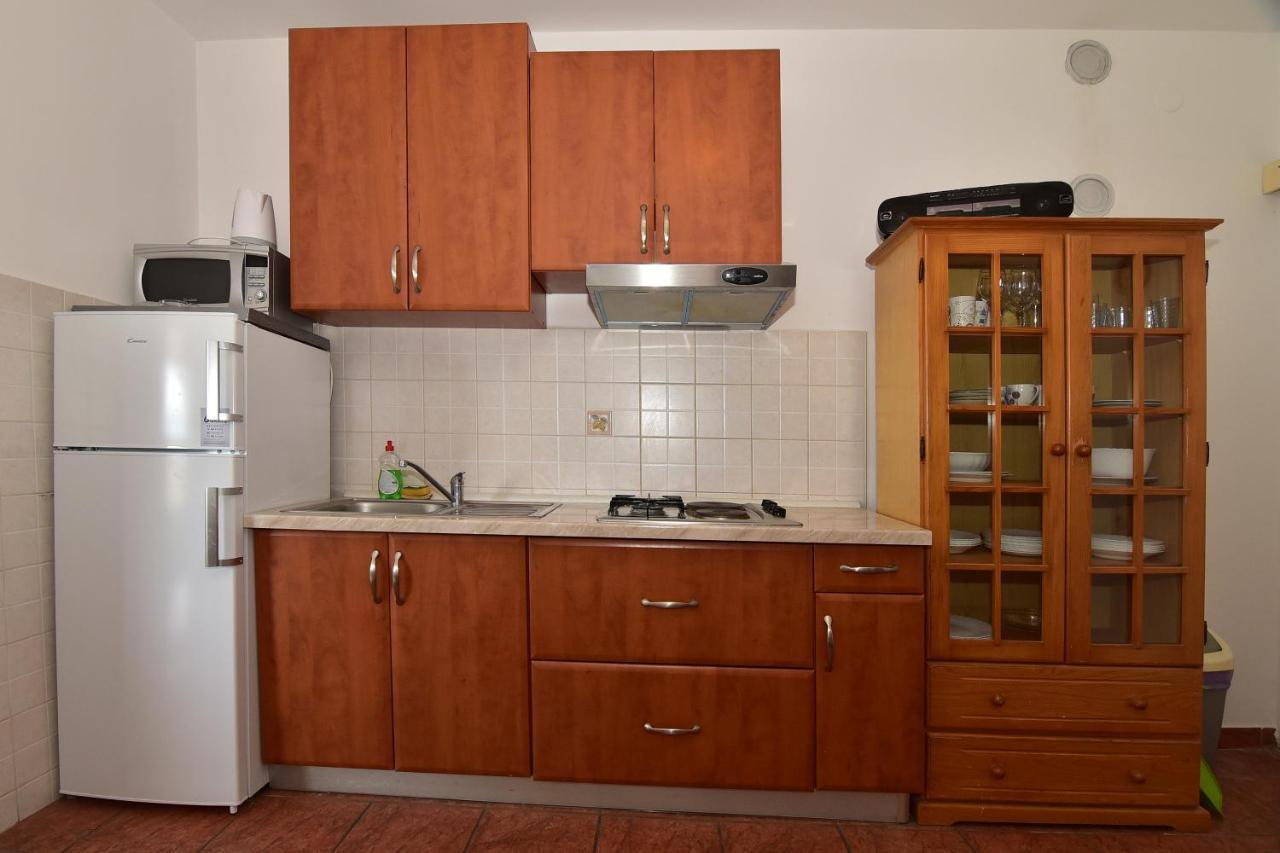 Apartments Dobrinic 马卡尔斯卡 外观 照片